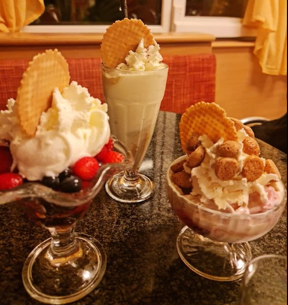 Images Gelateria Frulleria Kiss