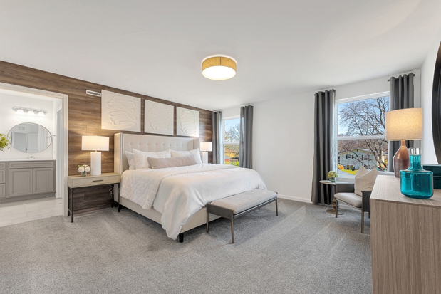 Images Naper Commons by Pulte Homes - Closed