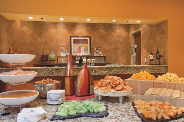 Images Embassy Suites by Hilton East Peoria Riverfront Hotel & Conference Center