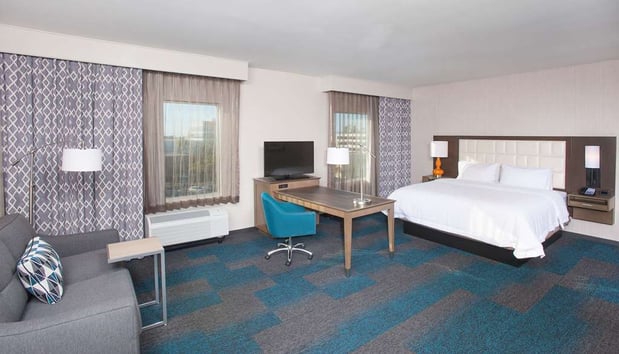 Images Hampton Inn & Suites LAX El Segundo