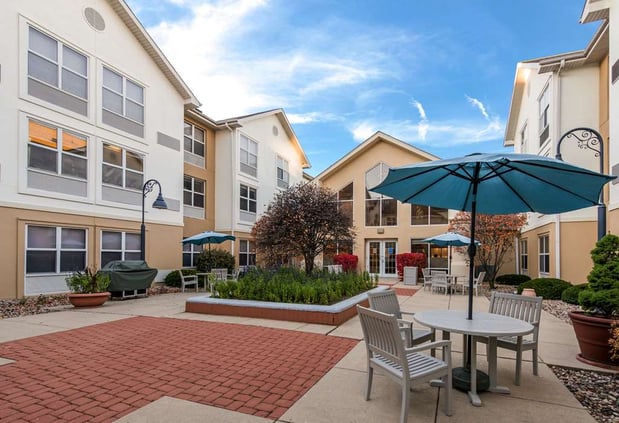 Images Hampton Inn & Suites Chicago/Hoffman Estates
