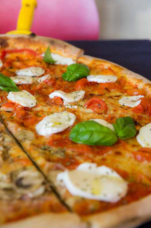 Images Pizzeria Tony'S Pizza