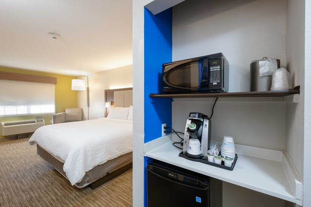 Images Holiday Inn Express & Suites Carlsbad by IHG