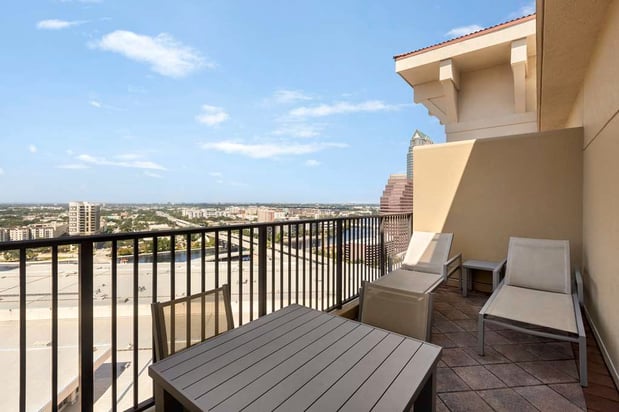 Images Embassy Suites by Hilton Tampa Downtown Convention Center