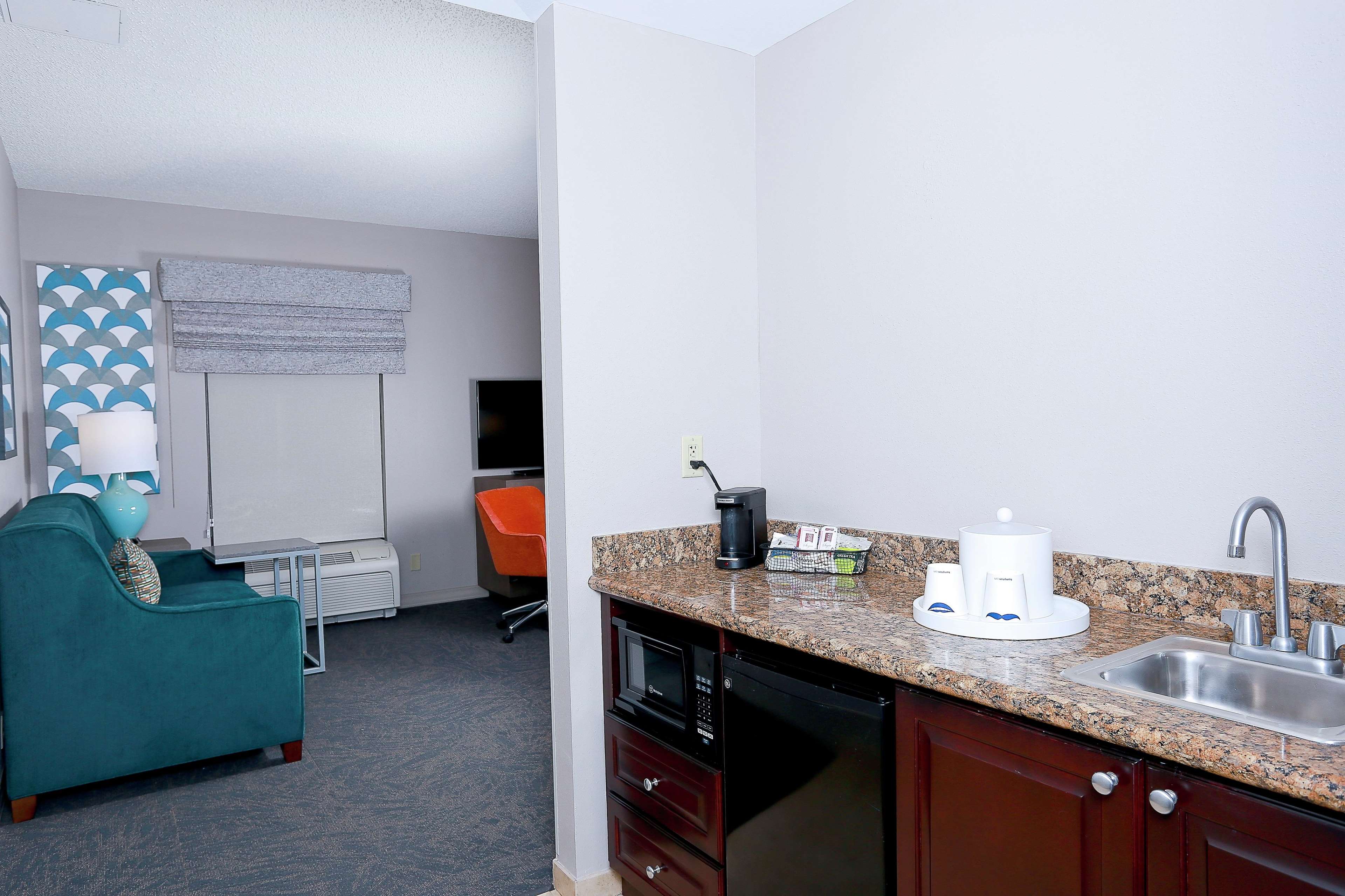 Hampton Inn & Suites Tampa-Wesley Chapel Photo