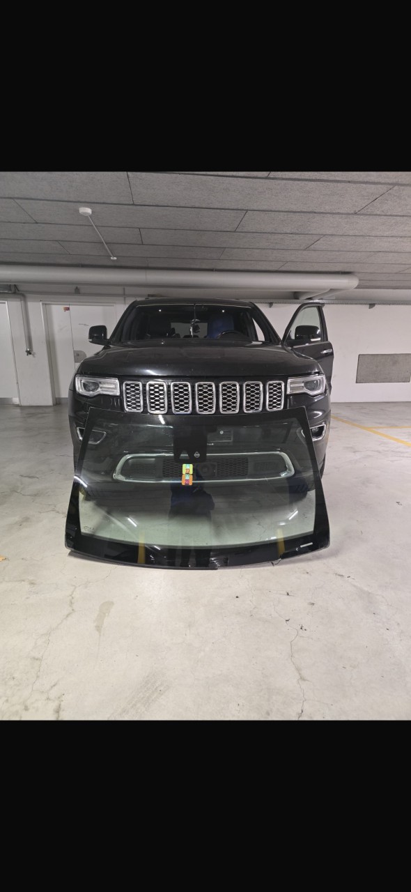 Bilder AUTOGLASDOC - Scheiben Austausch und Steinschlag Reparatur