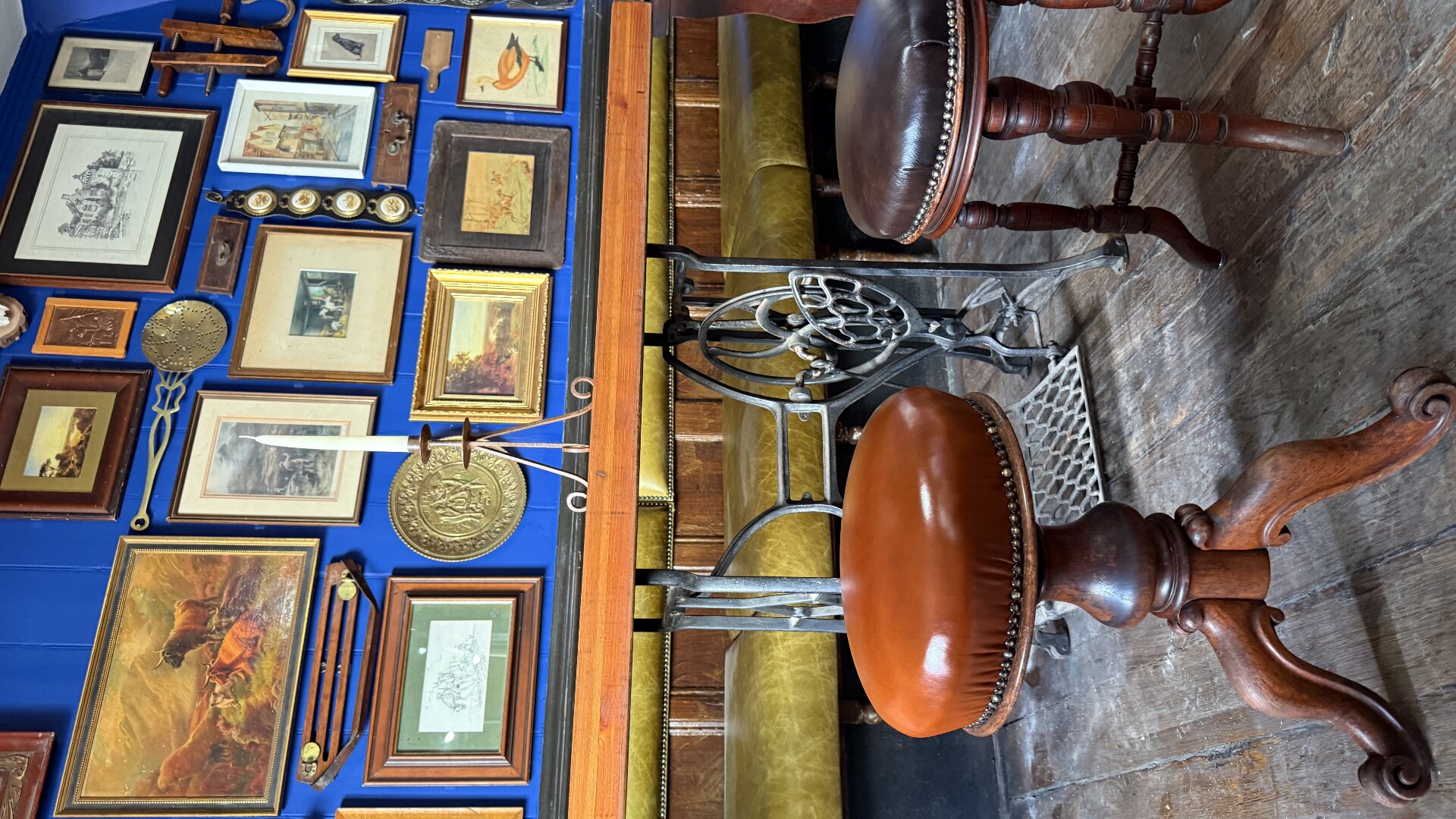 Images The Blue Boar