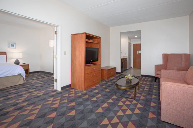 Images Holiday Inn & Suites Goodyear - West Phoenix Area by IHG