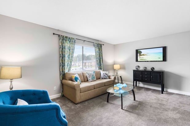 Images Pines of Ashton Apartments