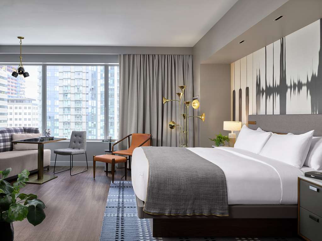 Guest room