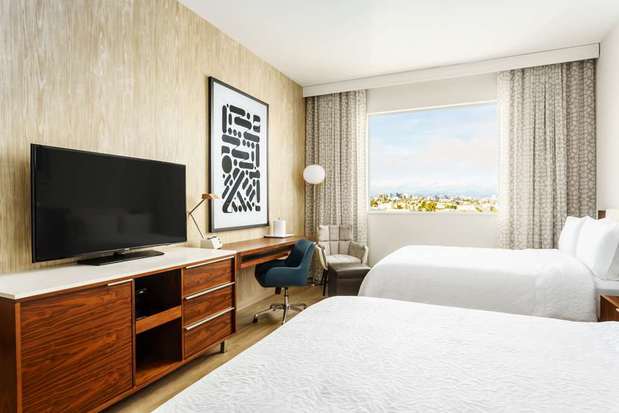 Images Hampton Inn & Suites Santa Monica