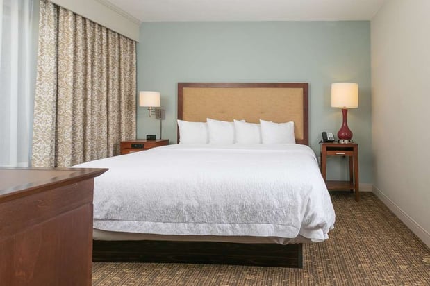 Images Hampton Inn & Suites Nashville-Green Hills