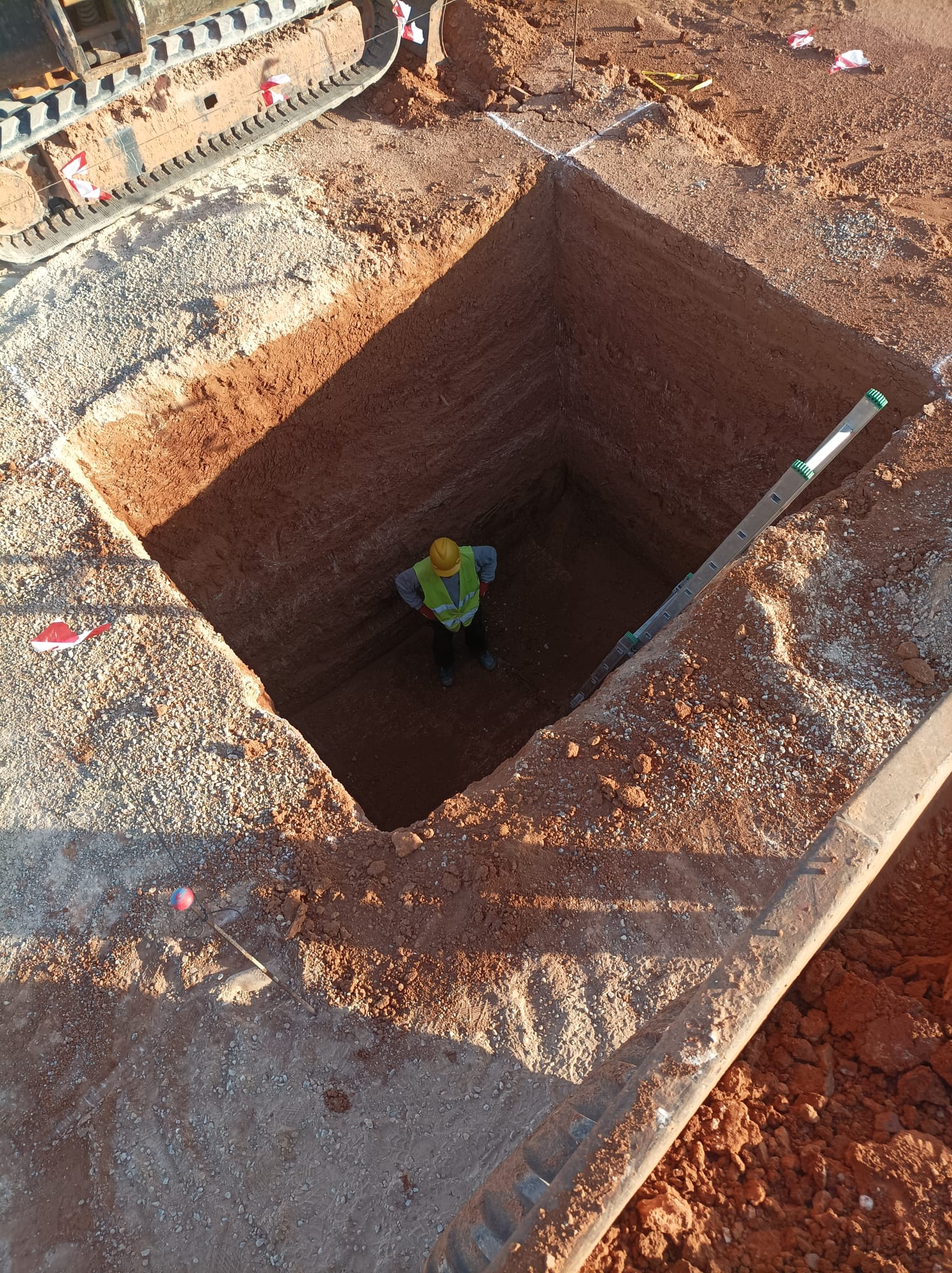 Images Excavaciones Mencuber