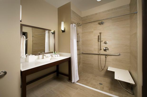 Images Holiday Inn Express & Suites Waco South by IHG
