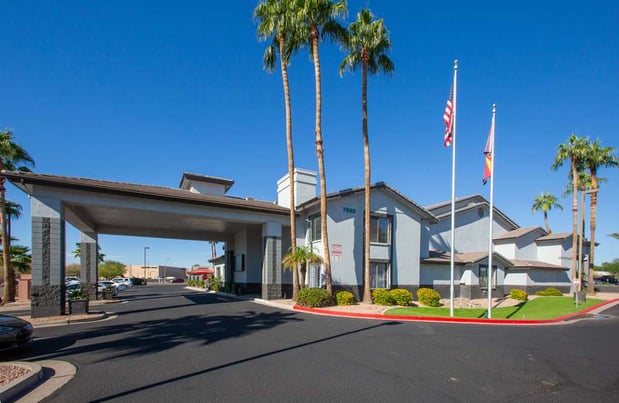 Images The Hotel Serene Glendale Peoria, Surestay Collection by BW