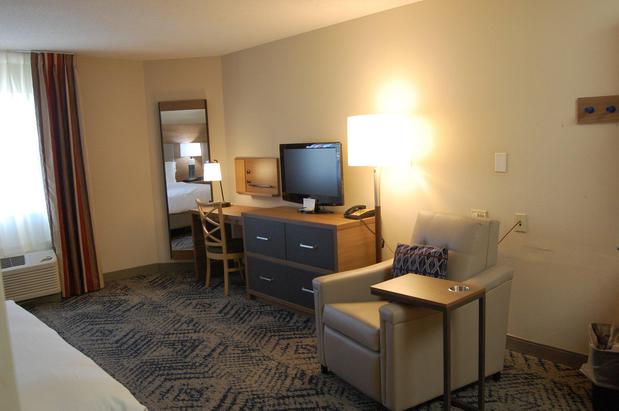 Images Candlewood Suites Harrisburg I-81 - Hershey Area, an IHG Hotel