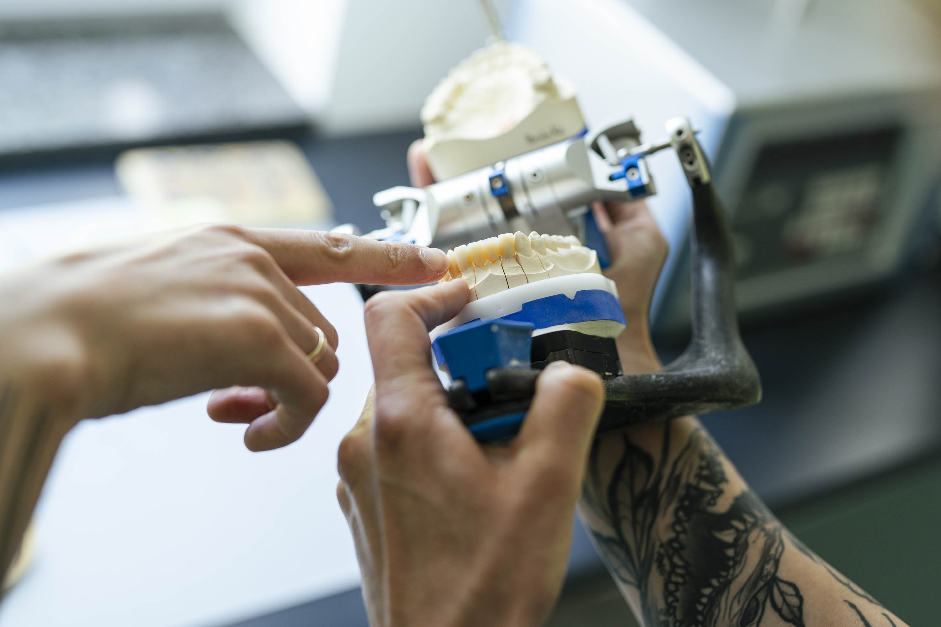 Zahnarztpraxis Dr. Thomas Buchmann und Dr. Alexander Dorschner | Halle (Saale), Ernst-Grube-Straße 28 in Halle (Saale)