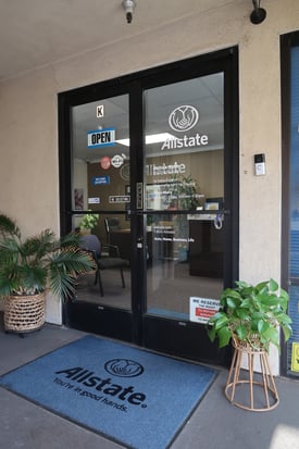 Images Melissa Aiden: Allstate Insurance