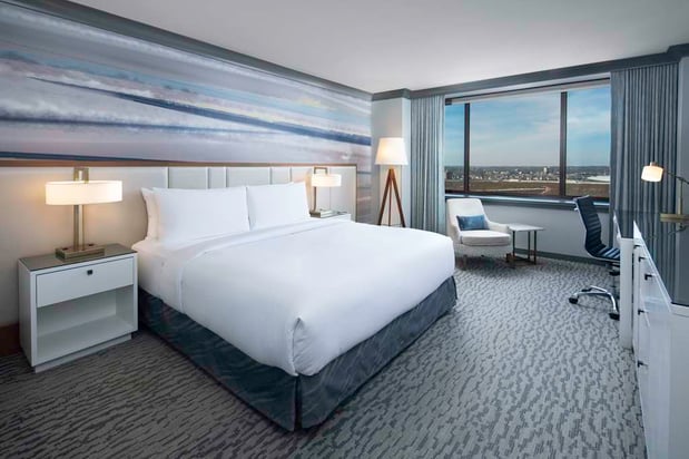 Images The Lofton Hotel Minneapolis, Tapestry Collection by Hilton