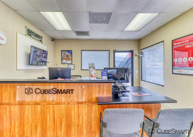 Images CubeSmart Self Storage