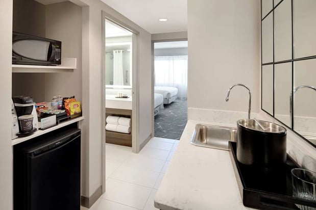Images Embassy Suites by Hilton Atlanta Perimeter Center