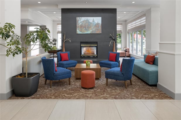 Images Hilton Garden Inn State College