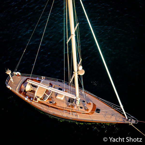 Yacht Shotz LLC Logo