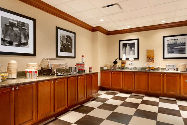 Images Hampton Inn & Suites Detroit/Chesterfield Township