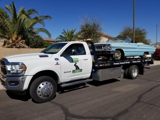 Images Freeway Towing & Storage