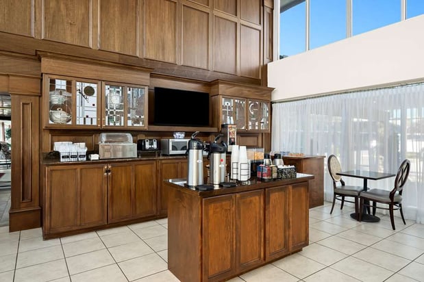 Images SureStay Plus by Best Western Brandywine Valley