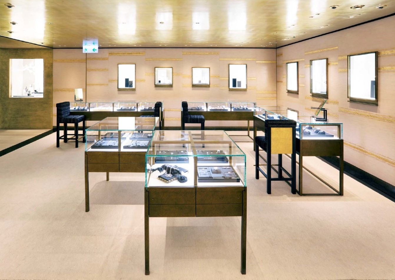 Images CHANEL WATCHES AND FINE JEWELLERY