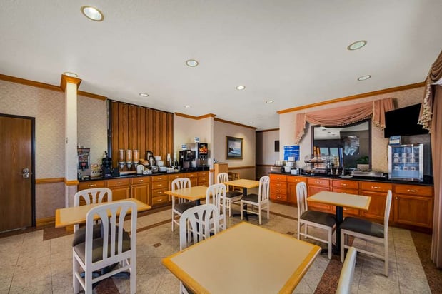 Images SureStay by Best Western Falfurrias