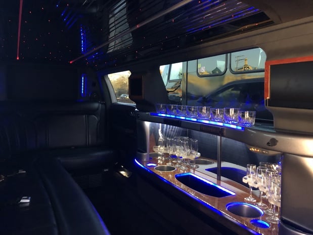 Images Fast Wheels Limousine and Transportation Services