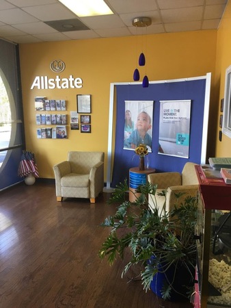 Images Juliana Smith: Allstate Insurance
