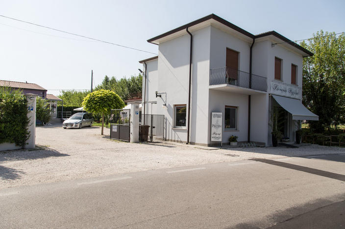 Images Onoranze Funebri Pezzini Eziano