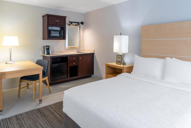 Images Holiday Inn Express & Suites Wheat Ridge-Denver West, an IHG Hotel