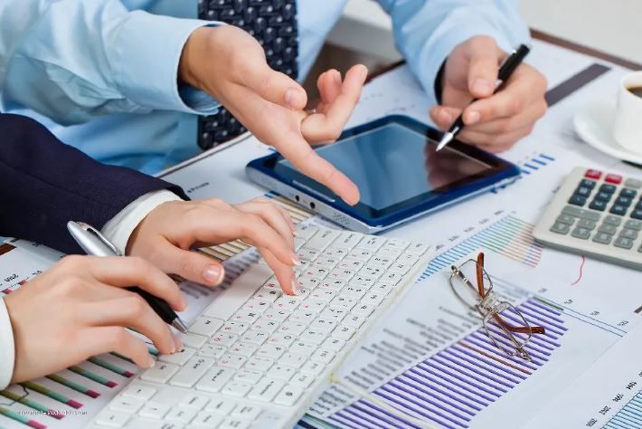 Andreas Böcker Steuerberater Dipl.-Kaufmann (FH), Haagstr. 14 in Moers