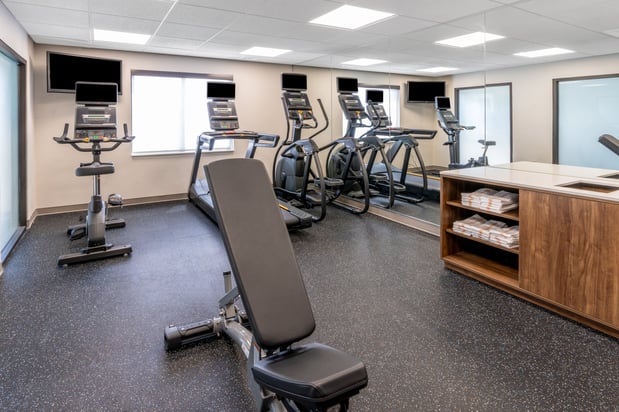 Images Holiday Inn Express & Suites Colorado Springs-First & Main by IHG
