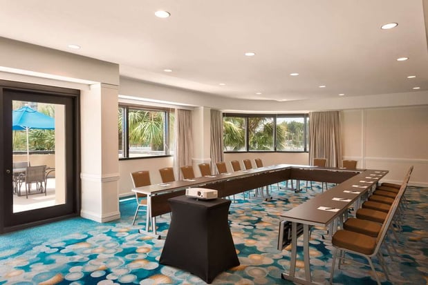 Images Hilton Miami Airport Blue Lagoon