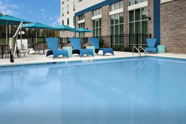 Images Hampton Inn & Suites Charlotte Airport Lake Pointe