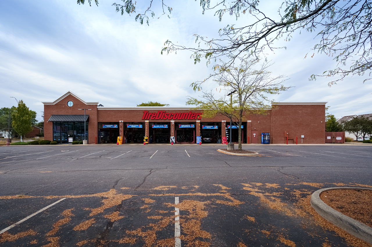 Tire Discounters on 1968 Baltimore Reynoldsburg Rd in Reynoldsburg