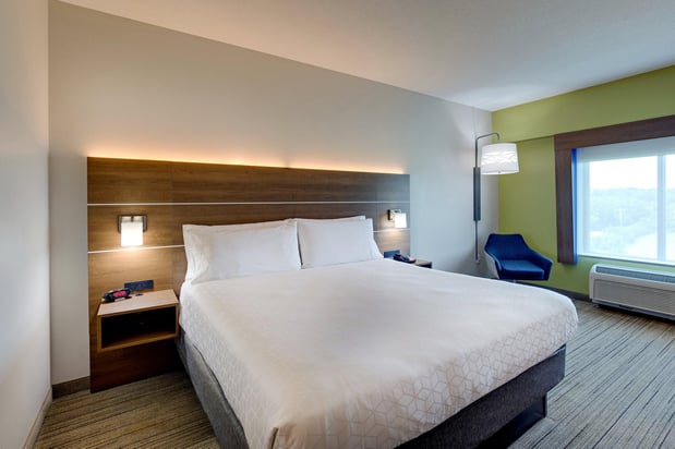 Images Holiday Inn Express & Suites Nashville-Opryland by IHG
