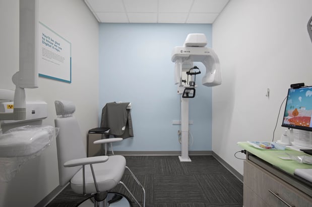 Images Dentists in the Grove