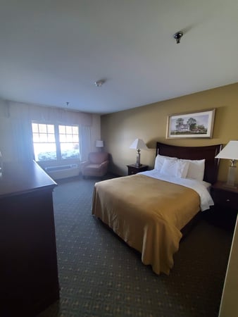 Images Country Inn at the Mall