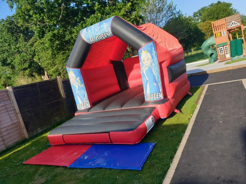 Images Top Banana Bouncy Castles