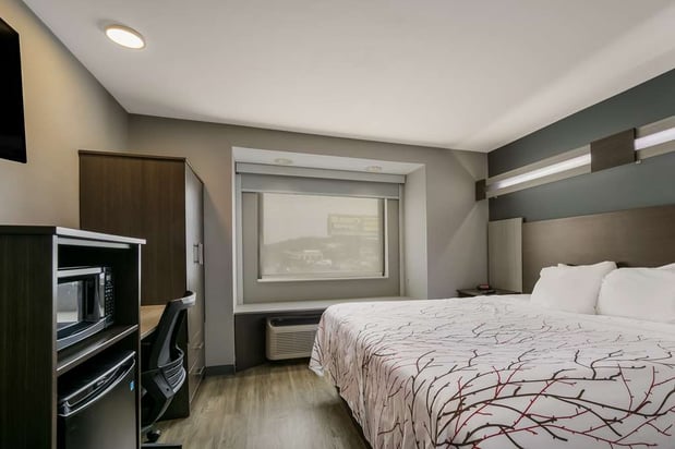 Images SureStay Plus by Best Western Sevierville