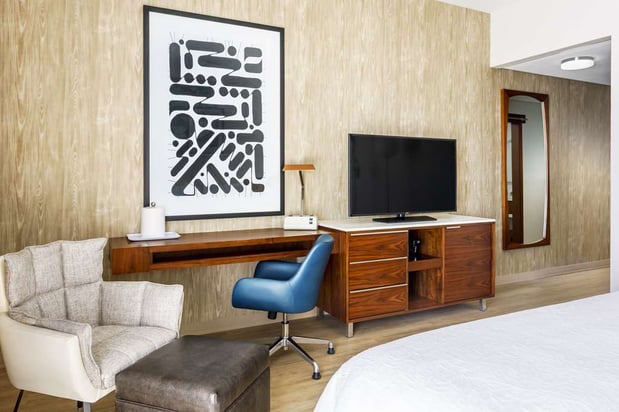 Images Hampton Inn & Suites Santa Monica
