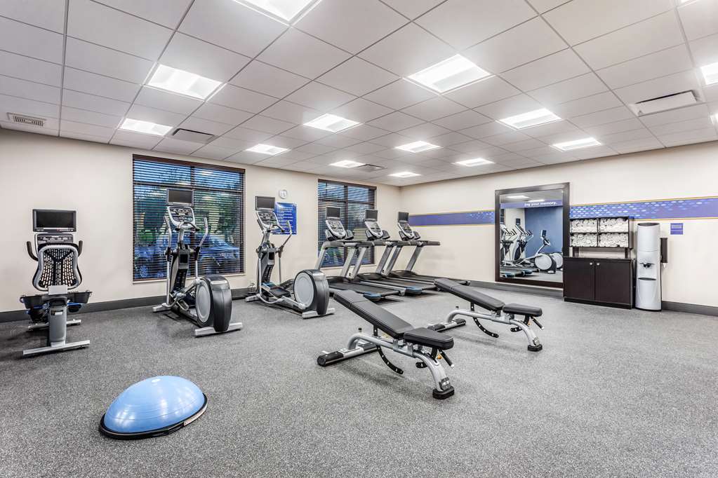 Health club  fitness center  gym Hampton Inn & Suites Kittery Kittery (207)439-0751