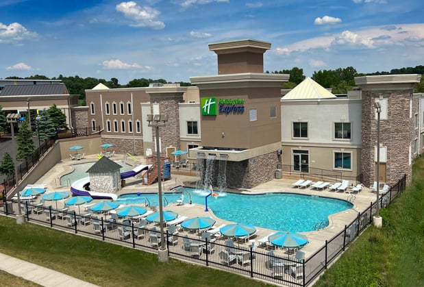 Images Holiday Inn Express Wisconsin Dells by IHG