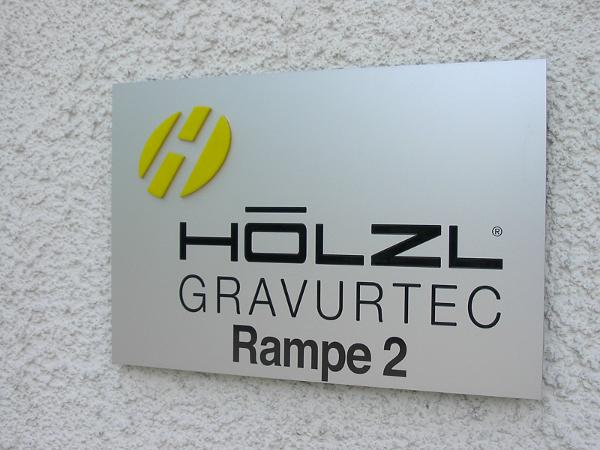 Bild 2 von Hölzl Gravuren GmbH